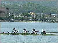 女子舵手つきクォドルプル　決勝レース　中盤の接戦