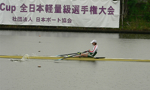 全日本軽量級選手権　女子シングルスカル(福本)　ラストスパート