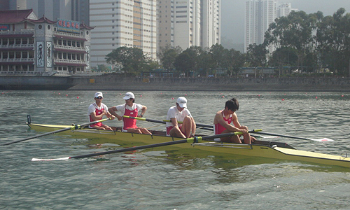 東アジア大会　軽量級舵手なしフォア　決勝レース出艇