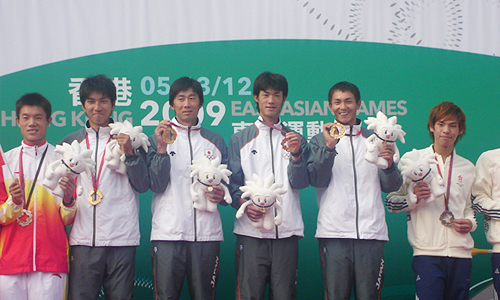 東アジア大会　表彰式　左から大元選手、片岡、須田選手、佐藤